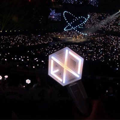 bkhyunism's profile picture. 백귱 ✨