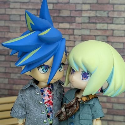 Dolls only/ドール垢、English /Japanese
日本語を理解できますけど日本人じゃない、成人済み、よろしくお願いします