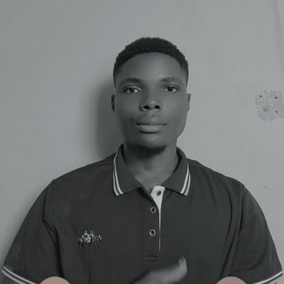 elena_lary9's profile picture. 