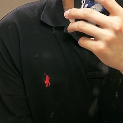 antimalarial47's profile picture. 180 筋肉質 22歳 万人受け  顔はDMでみせるよ