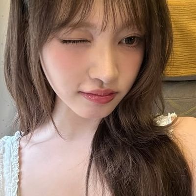 littlesurn's profile picture. im a 106 to his 94! ☆