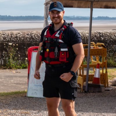 Clinician, Operations Consultant, Search & Rescue crew, aviator, petrolhead, investor. All views are my own 🇬🇧