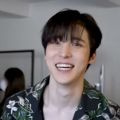 ( she/her🗯️ ) % oops sorry but i think and talk about (bts&ateez) 24/7, in my opinion no one is above them, they commands i obey !!