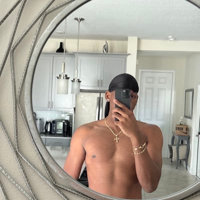 itsxhrisss's profile picture. call me 1-800-loveChriss💌