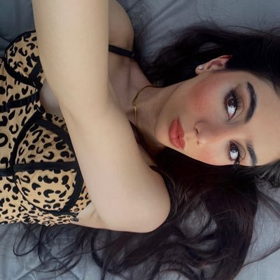 𝑳𝒊𝒇𝒆 𝒊𝒔 𝒕𝒐𝒐 𝒔𝒉𝒐𝒓𝒕. 𝑫𝒐𝒏’𝒕 𝒘𝒂𝒔𝒕𝒆 𝒊𝒕 𝒓𝒆𝒂𝒅𝒊𝒏𝒈 𝒎𝒚 𝑻𝒘𝒊𝒕𝒕𝒆𝒓 𝒃𝒊𝒐