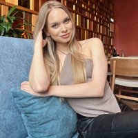 Victoria (@rupoj738) 's Twitter Profile