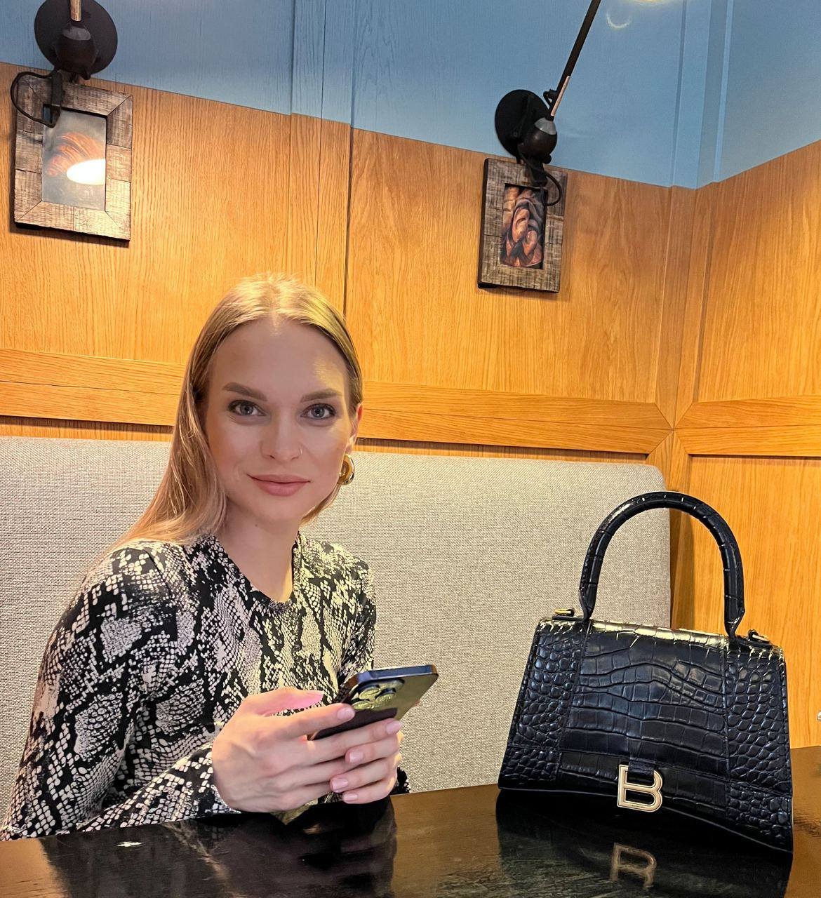 Uivaldea733's profile picture. Gods determine what you're going to be。