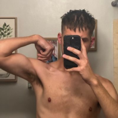 MatthewKosss's profile picture. world’s worst texter