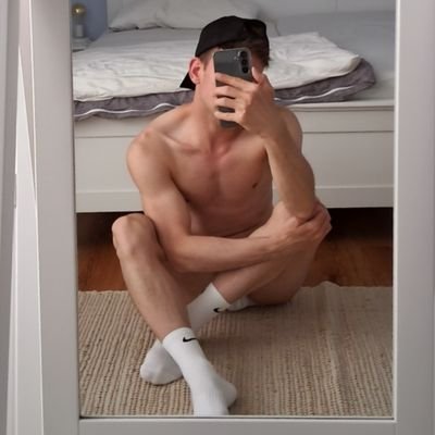 NEW / 18+ / German boy / kinky / sporty / vers / XL                                                  
OnlyFans for face, vids and you being part of it 🙊