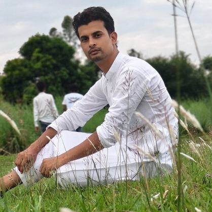 I am Muslim ☪️ ☺️ ❤️
We loved my Faimly
sare Jahn se Axa Hindustan 🇮🇳 Hamra
Best Politician ...(Assddu din owaisei)....(Rahul Gandhi)