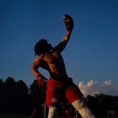 All-American #8 ranked RB in MISSOURI C/O 2027 Running Back @ Chaminade College Prep | 5’8 185 | Scholar Athlete | 4.2 GPA | VERSATILE RB.