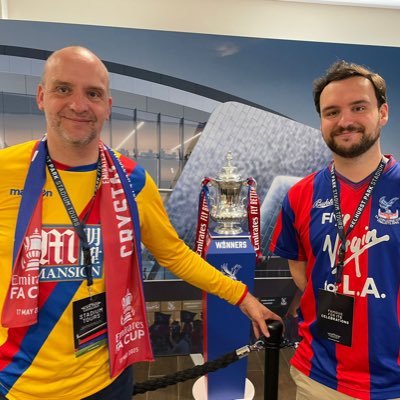Gravel bike rider (all things GIANT), CPFC fan, #CPFCFamily, one time B-Boy, Bedroom DJ, Basketballer & Bmxer.