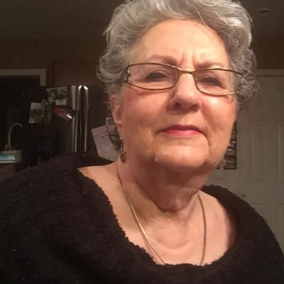 sharon_weeden's profile picture. 