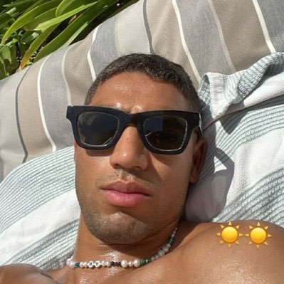 7heures13's profile picture. Lys comme la fleur tatouée sur le bras de hbibi