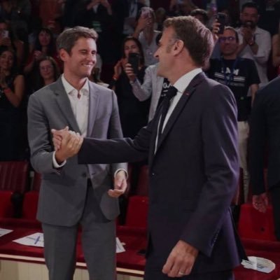 France 🇫🇷 dans mon cœur, macronisme dans mon âme ! Gabriel Attal, ma muse, Macron, mon président, et ma Renaissance adorée !♥︎🫶