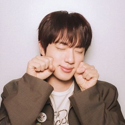 since 2018 ⌗ army ♡ bts • 🎸🎹📚 • coffee lover ⌗ 𝙱𝚃𝚂 𝙿𝙰𝚅𝙴𝙳 𝚃𝙷𝙴 𝚆𝙰𝚈₊⊹
