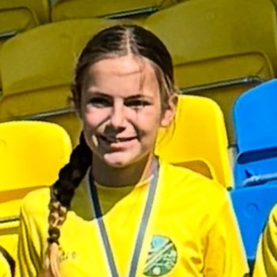 simpsone2011's profile picture. 