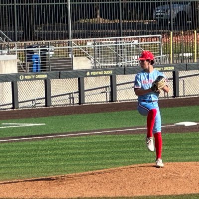 De La Salle High School c/o 2028 • LPH • 5’11 175 • NCTB The League 24’ • @DVBaseballClub • @Alpha_BSB