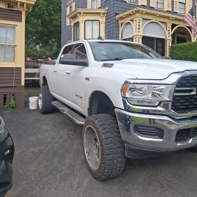 aaronwilso60196's profile picture. Just a guy that posts random country azz american shit, not a Democrat! not a Republican, right in the middle minding my own business. .....SORTA?