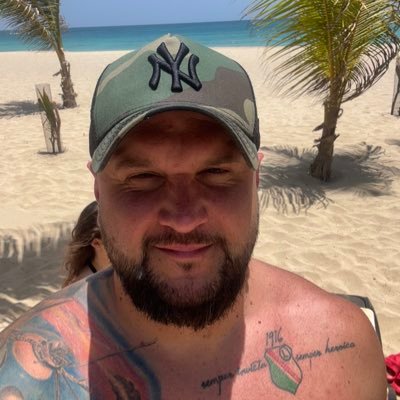 mazakiem's profile picture. Typowy Marcin Z. ♥️ moje dziewczyny, (L) 🏀⚽️, piwo i tatara.