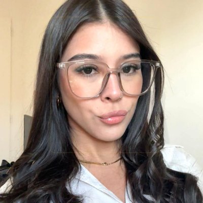 mielllewisn's profile picture. 18 | Aspiring legal eagle 🦅
if u cute, dm me on @emmiliaparker 😘