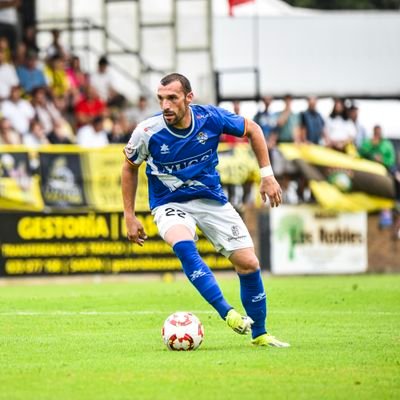 Futbolista, actualmente jugador de Yugo-U.D. Socuéllamos, 3 RFEF. 'Lo más importante en la vida es que lo más importante sea lo más importante'.