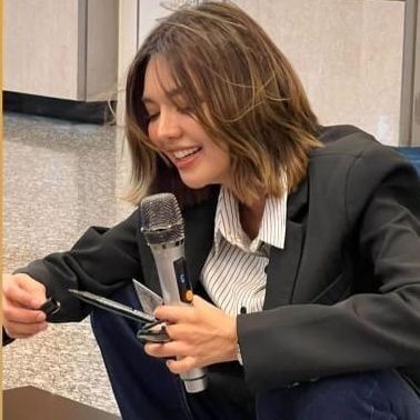 BlueWannumberon's profile picture. Eu você tomando sorvete e assistindo Uranus