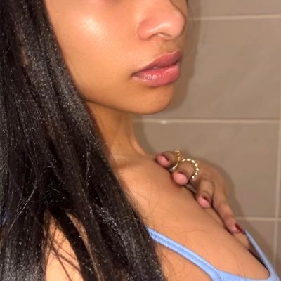 Pretty. Powerful. Priceless | Findom Goddess ✨ backup @unrulyvicky | feet account @solelyvicky