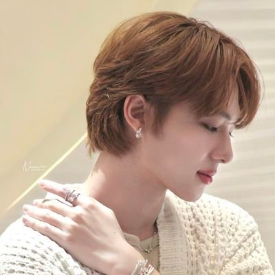 zeenunewalpeus's profile picture. zeenunew 🩵
zonzon🩷
NanaNu🩷
Zunshine🩵
Army💜