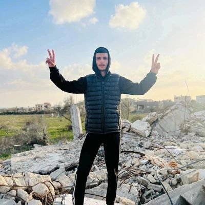 hamzamahmou21's profile picture. A young man from Gaza striving to support his family amid difficult circumstances. Your support makes a difference 🙏