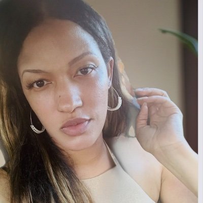 I am loving me, my life & the beauty of it all. Mother. Loves Jesus. Professional. Economic Justice Activist. Love & Light. Talented. Wise. Blessed.
- Rev 23