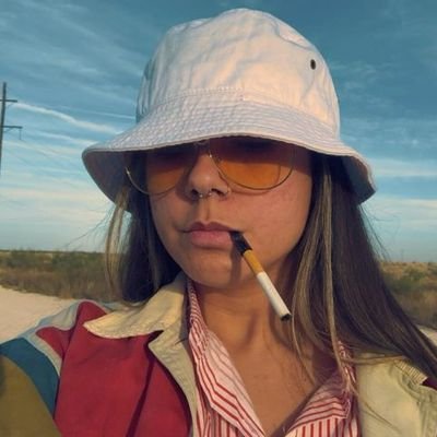 luckywithme01's profile picture. what goes around comes around never think 🤔 negative