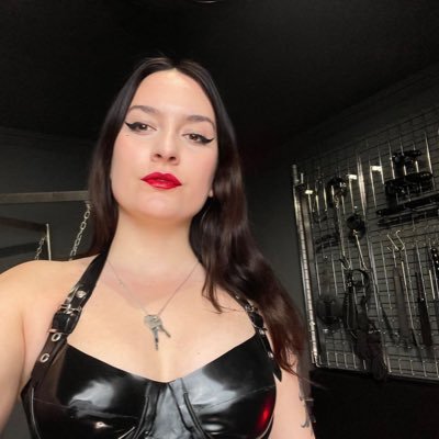 “Dominatrix specializing in psychological control, impactplay. You’ll learn what it truly means to submit undermyguidance. Note:Tribute payment is a must $100!!