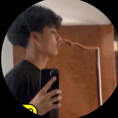 ghost3638277765's profile picture. Let’s trade pics