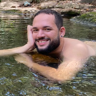 de baixo da cama ninguém se esconde, a felicidade vai desabar, vai!