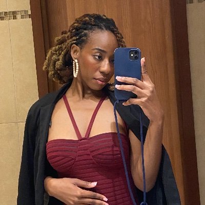 _MarieCathy's profile picture. Médecin. 
DES Cardiologie 🫀
15/07/18 🌹