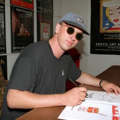 rosin_der's profile picture. 《B》

das ist kein essen, das ist schmodder mit schlotze.

bmg | 161 | 1312 | usw usf.