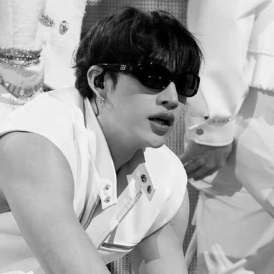 𝚋𝚛𝚊𝚔𝚎 𝚏𝚛𝚎𝚎 𝚏𝚛𝚘𝚖 𝚝𝚑𝚎 𝚟𝚘𝚒𝚌𝚎𝚜 𝚒𝚗 𝚖𝚢 𝚑𝚎𝚊𝚍