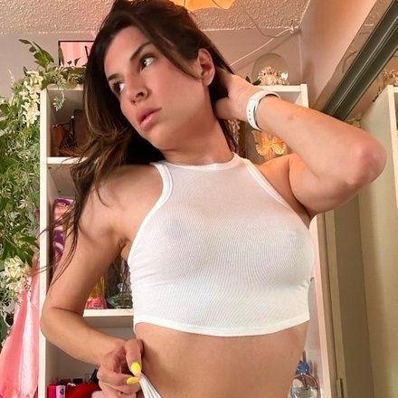 AnnieWilli33481's profile picture. proudly #trans 🏳️‍⚧️❤

old account got hacked 

        telegram 

@Anniewilly