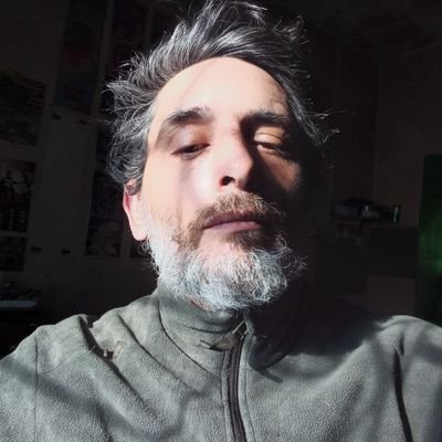 Dibujante de comics y ser humano.
https://t.co/1X69bqMCYf