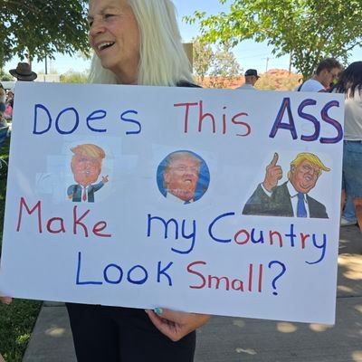 Progressive. Mom. People Helper. Activist.
Wellness Disruptor. Proud DemonRat Liberal. #VoteBlue
#BLM #LGBTQIA+Ally #WokeAF #GoodTrouble
#CISgender