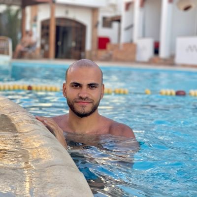 ICU doctor👨⚕️ SPORTS addict , tennis pro🚴🏻♂️🎾⚽️🏊🏼♂️ KTBFFH💙