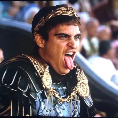 TonkaTrades's profile picture. Globetrotting. Shitposting. Creative director turned hotel bar TA expert.