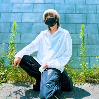 ミオヤマザキというバンドで歌ってた人。 ファンクラブ➡️https://t.co/fSdI5GzIgZ 手紙とかはここ💌 https://t.co/O1rYw7ZunL