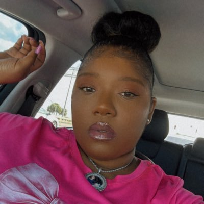 __CryyMeARiverr's profile picture. I like to think that I was created for a special purpose.⇨⇨ #JustKeepSwimming ✌️.