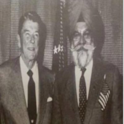 Jassa0385162162's profile picture. soldiers are paid to fight rebels aren’t