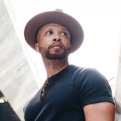 RobertLPoole's profile picture. Hey up there, I’m on my way up.