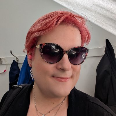Principal Engineer @AWS Lambda. Opinions my own. (she/her).
Support for Ukraine & Trans civil rights matters right now more than ever.