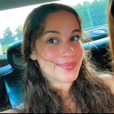 emily_friedmann's profile picture. —————————— ♊︎ ———————————