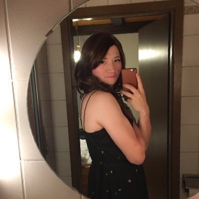 onlynylon's profile picture. I love nylon, high heels and of course beautiful lingerie. 我對男生沒興趣 I am only interested in woman. crosssdresser. 絲襪品嚐師. #腿控 #絲襪控